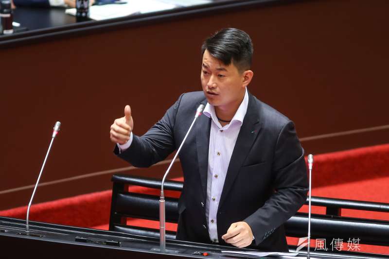 20201006-台灣基進立委陳柏惟6日於立院質詢。(顏麟宇攝) 20201006-台灣基進立委陳柏惟6日於立院質詢。(顏麟宇攝)