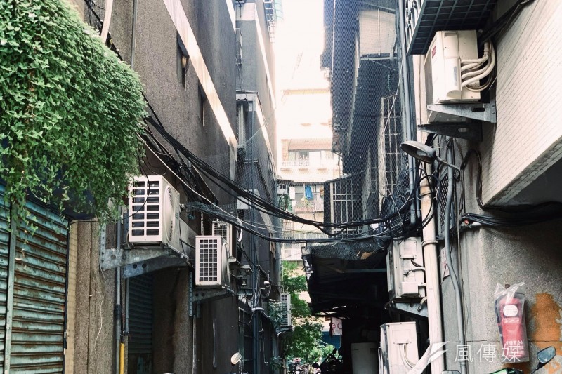 貧窮、底層、貧富差距、房價示意圖(謝孟穎攝) 貧窮、底層、貧富差距、房價示意圖(謝孟穎攝)