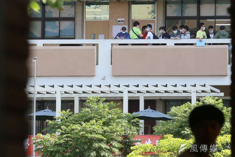 20210502-四技二專統測,考試學生及考場。(柯承惠攝) 20210502-四技二專統測,考試學生及考場。(柯承惠攝)