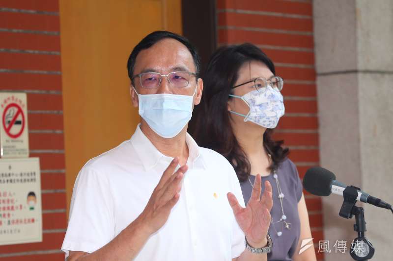 20210630-前國民黨主席朱立倫30日拜訪國民黨立法院黨團討論「不在籍投票」議題。(顏麟宇攝) 20210630-前國民黨主席朱立倫30日拜訪國民黨立法院黨團討論「不在籍投票」議題。(顏麟宇攝)