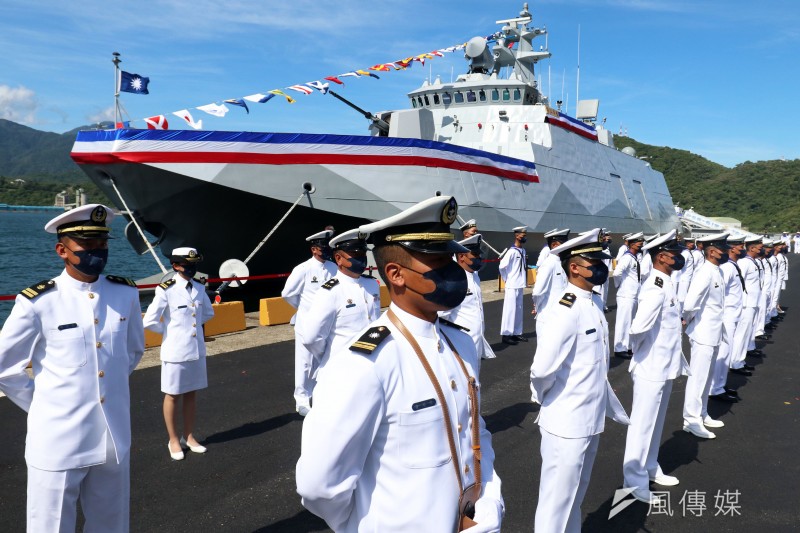 20210909-海軍高效能後續艦首艘「塔江艦」9日上午在蘇澳舉行成軍典禮。（蘇仲泓攝）