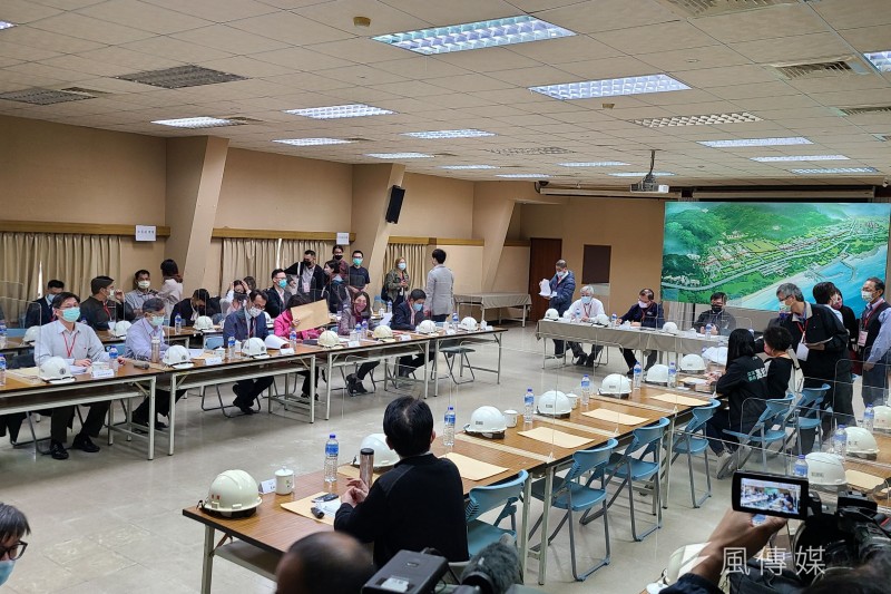 20211115-立法院教文會15日下午考察核四,包含藍、綠、白3黨共8位立委前往。(潘維庭攝) 20211115-立法院教文會15日下午考察核四,包含藍、綠、白3黨共8位立委前往。(潘維庭攝)