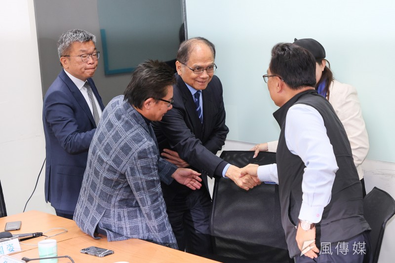 曾在前立法院長游錫堃與多位民進黨立委辦公室任職的助理盛礎纓，遭控向中國情治機關洩露立法院內機密文件，他早在2019年赴中國就學期間，即與中共情治單位接觸，後被吸收為線人。（資料照，顏麟宇攝）