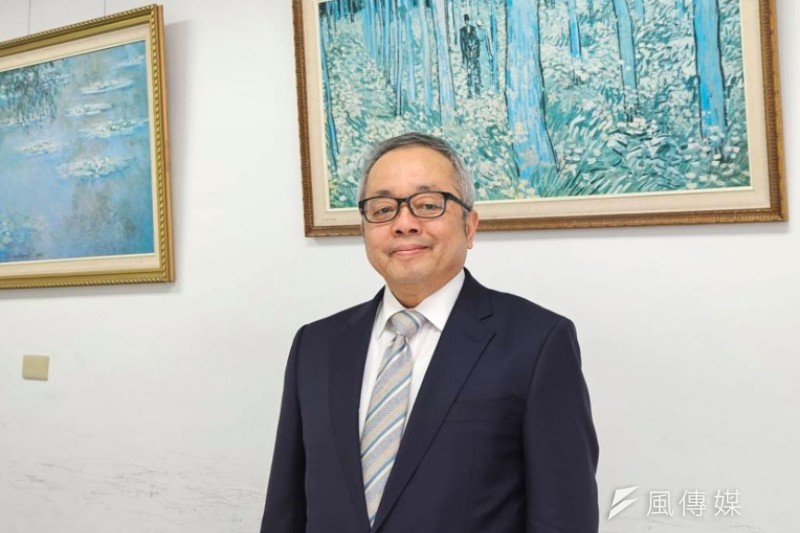 2025年4月8日,行政院前副院長施俊吉接受《風傳媒》專訪,解析「關稅海嘯」對台灣影響。(王秋燕攝) 2025年4月8日,行政院前副院長施俊吉接受《風傳媒》專訪,解析「關稅海嘯」對台灣影響。(王秋燕攝)