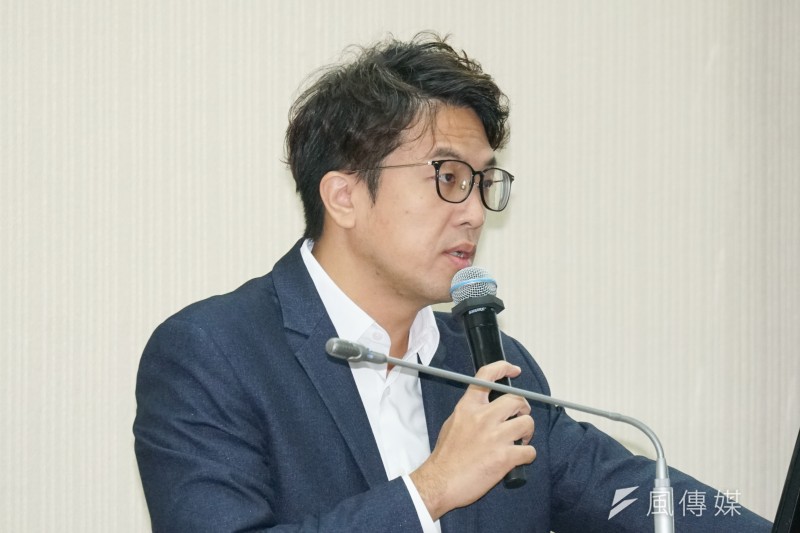 沈伯洋出席立院國防外交委員會質詢並受訪。(蔡親傑攝) 沈伯洋出席立院國防外交委員會質詢並受訪。(蔡親傑攝)