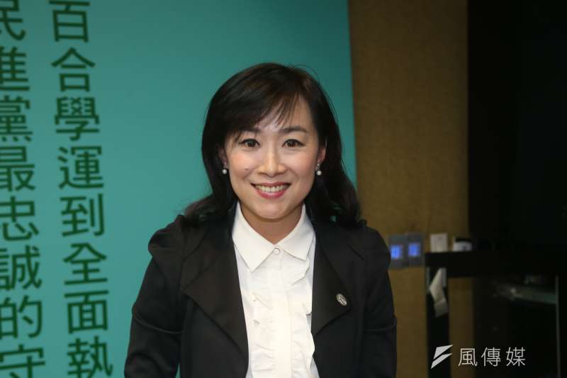 民進黨中常委、台南市議員林宜瑾出席農委會副主委翁章梁回鄉參選嘉義縣長記者會。(陳明仁攝) 民進黨中常委、台南市議員林宜瑾出席農委會副主委翁章梁回鄉參選嘉義縣長記者會。(陳明仁攝)