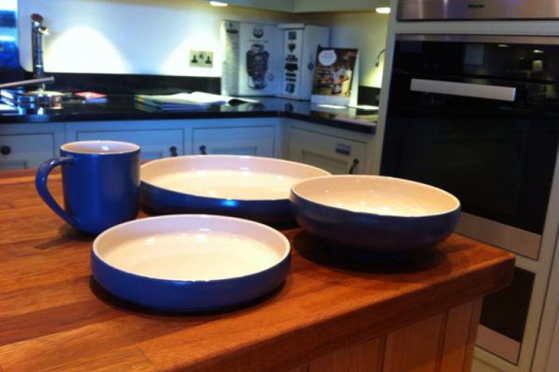 艾蜜莉的設計顧慮到帕金森氏症患者的心情，這套家具全家人都可以用，而不是病人的「特別待遇」。