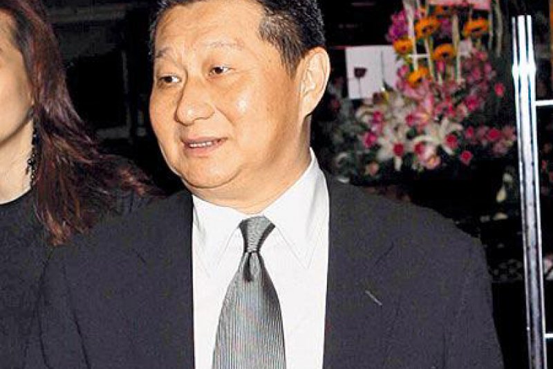 20150626孫道存是微風廣場女主人、名媛孫芸芸的父親,因負債累累而聲請破產,生活依舊闊綽,引起輿論譁然。(取自www.9054.com).jpg 20150626孫道存是微風廣場女主人、名媛孫芸芸的父親,因負債累累而聲請破產,生活依舊闊綽,引起輿論譁然。(取自www.9054.com).jpg