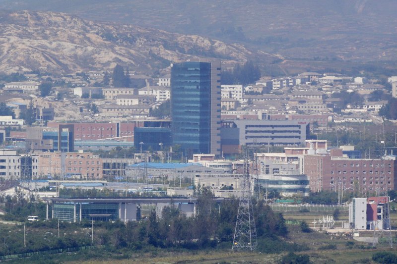 位於北韓開城、由南北韓合作開發的「開城工業園區」(美聯社) 位於北韓開城、由南北韓合作開發的「開城工業園區」(美聯社)