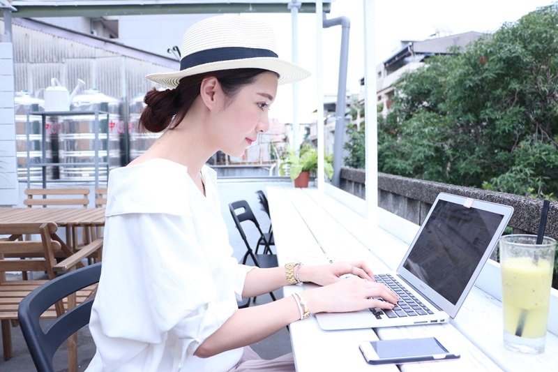職業的一天》美妝部落客 職業的一天》美妝部落客