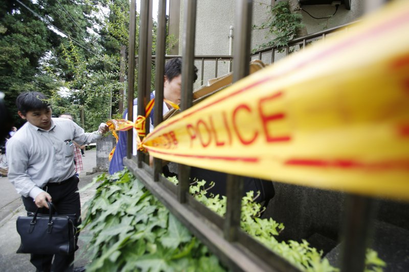 「津久井山百合園」屠殺案兇嫌植松聖的住處外已被拉起封鎖線。（美聯社）