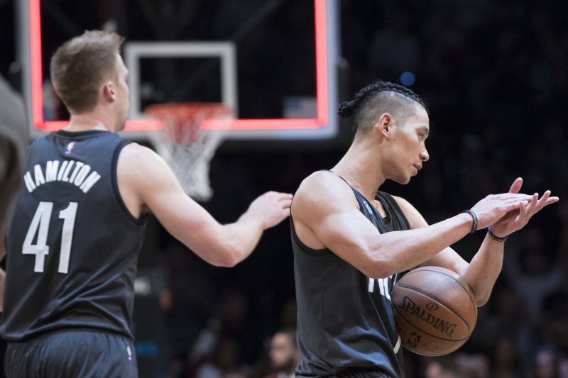 美國職籃NBA布魯克林籃網隊華裔後衛林書豪,28日在主場迎戰印第安納溜馬隊,表現精彩(AP) 美國職籃NBA布魯克林籃網隊華裔後衛林書豪,28日在主場迎戰印第安納溜馬隊,表現精彩(AP)