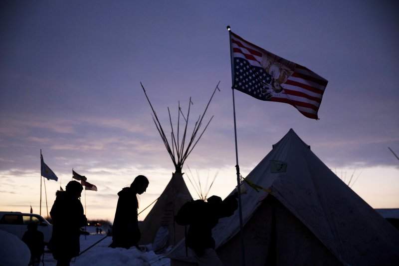美國原住民在北達科塔州紮營抗議「Dakota Access 」輸油管工程(AP) 美國原住民在北達科塔州紮營抗議「Dakota Access 」輸油管工程(AP)