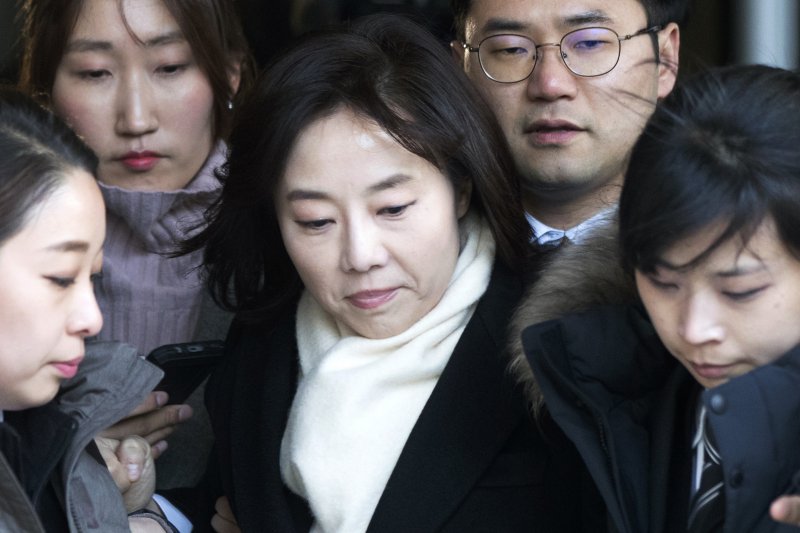 南韓文化體育觀光部長趙允旋涉嫌編製「藝文界黑名單案」,21日淩晨遭到逮捕(AP) 南韓文化體育觀光部長趙允旋涉嫌編製「藝文界黑名單案」,21日淩晨遭到逮捕(AP)