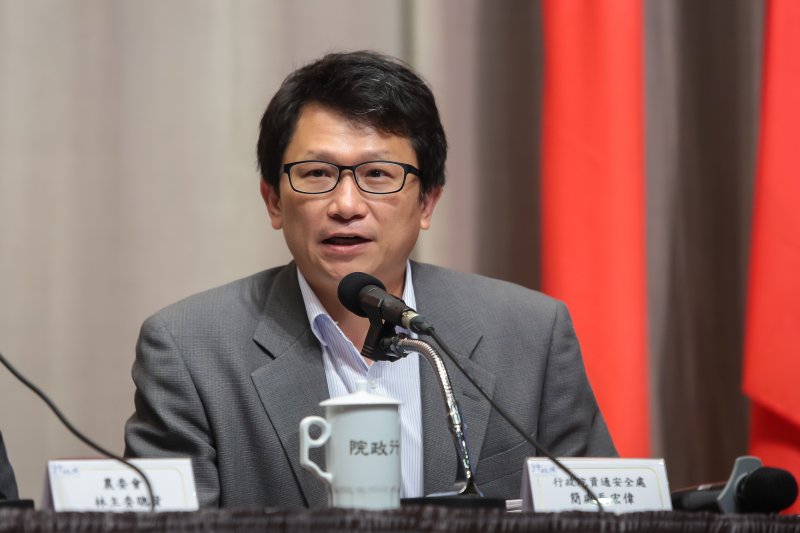 20170427-行政院資通安全處長簡宏偉27日出席行政院會後記會。(顏麟宇攝) 20170427-行政院資通安全處長簡宏偉27日出席行政院會後記會。(顏麟宇攝)