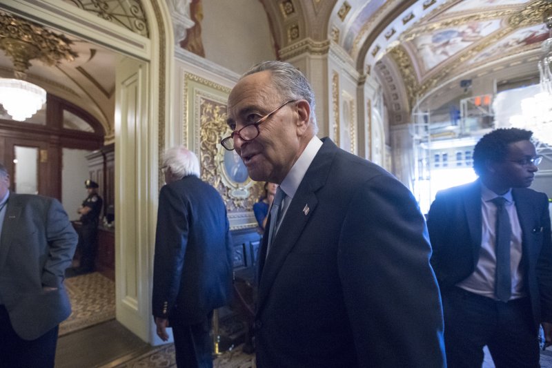 美國參議院民主黨領袖舒默(Chuck Schumer)痛批川普總統開革聯邦調查局(FBI)局長柯密是「犯下嚴重錯誤」。(AP) 美國參議院民主黨領袖舒默(Chuck Schumer)痛批川普總統開革聯邦調查局(FBI)局長柯密是「犯下嚴重錯誤」。(AP)