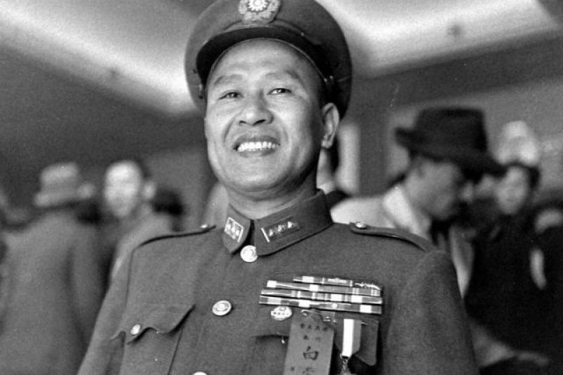 龍潭一役後,滬、寧一帶得到穩定,李、白兩位廣西將領也因此在國民黨政壇軍界上成為舉足輕重的重磅人物,並一度握掌了臨時中樞的權力。(取自網路) 龍潭一役後,滬、寧一帶得到穩定,李、白兩位廣西將領也因此在國民黨政壇軍界上成為舉足輕重的重磅人物,並一度握掌了臨時中樞的權力。(取自網路)