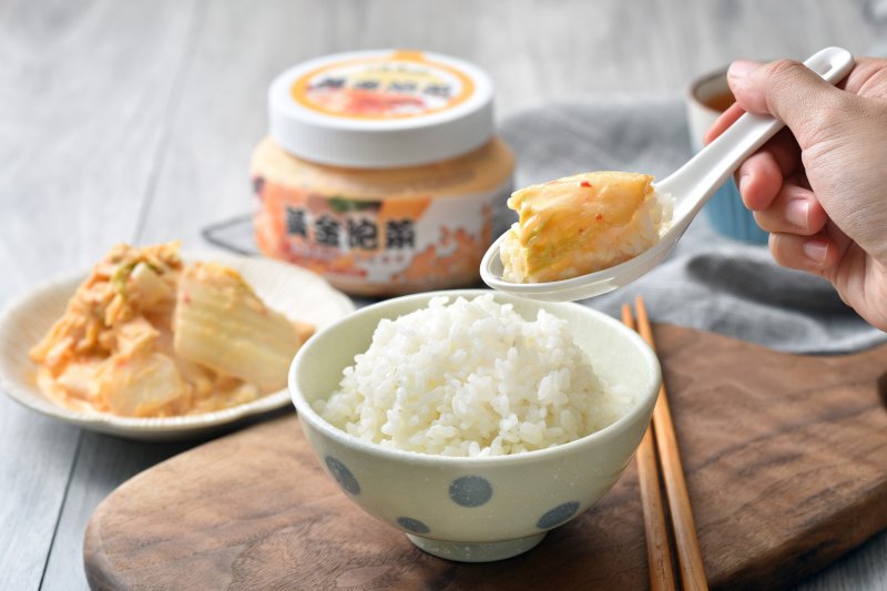 益康泡菜曾於2013年~2015年連續三年榮獲「網路美食人氣王評比」第一名,並榮登2016年「桃園好禮」獎項(圖 / 上晴國際提供) 益康泡菜曾於2013年~2015年連續三年榮獲「網路美食人氣王評比」第一名,並榮登2016年「桃園好禮」獎項(圖 / 上晴國際提供)