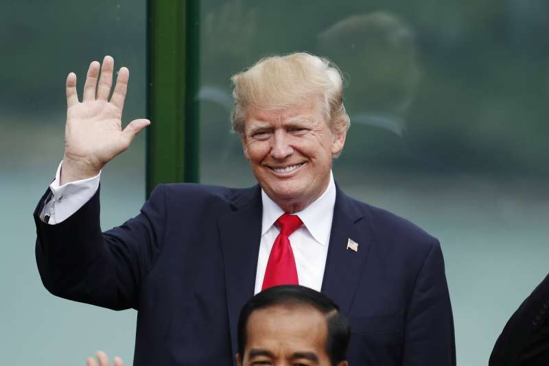 美國總統川普出席在越南峴港舉行的APEC領袖會議(AP)