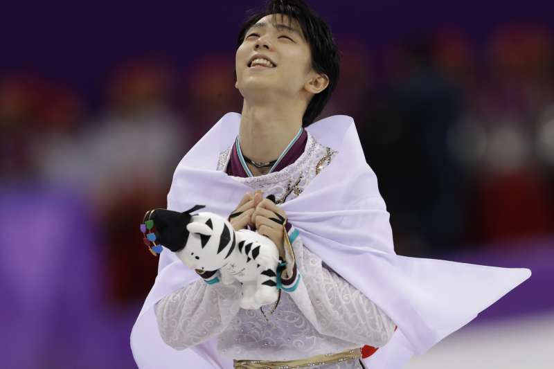 日本滑冰王子羽生結弦17日在平昌冬季奧運勇奪花式滑冰金牌。(美聯社) 日本滑冰王子羽生結弦17日在平昌冬季奧運勇奪花式滑冰金牌。(美聯社)