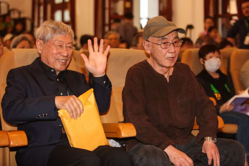 20180325-424刺蔣案當事人鄭自才、黃文雄25日出席「黃晴美天涯人間紀念座談會」。(顏麟宇攝) 20180325-424刺蔣案當事人鄭自才、黃文雄25日出席「黃晴美天涯人間紀念座談會」。(顏麟宇攝)