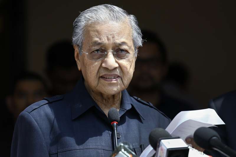 2018年5月9日，馬來西亞前總理馬哈地（Mahathir Mohamad）再度贏得政權（AP）