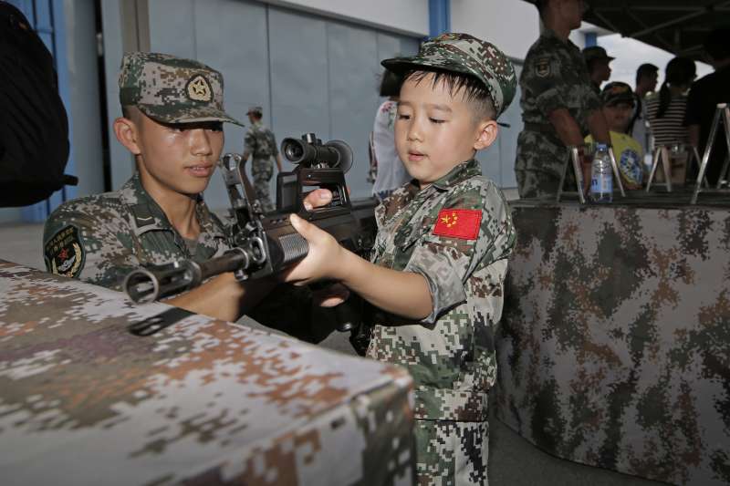 2018年7月1日，香港主權移交中國21周年，解放軍駐港部隊演練（AP）