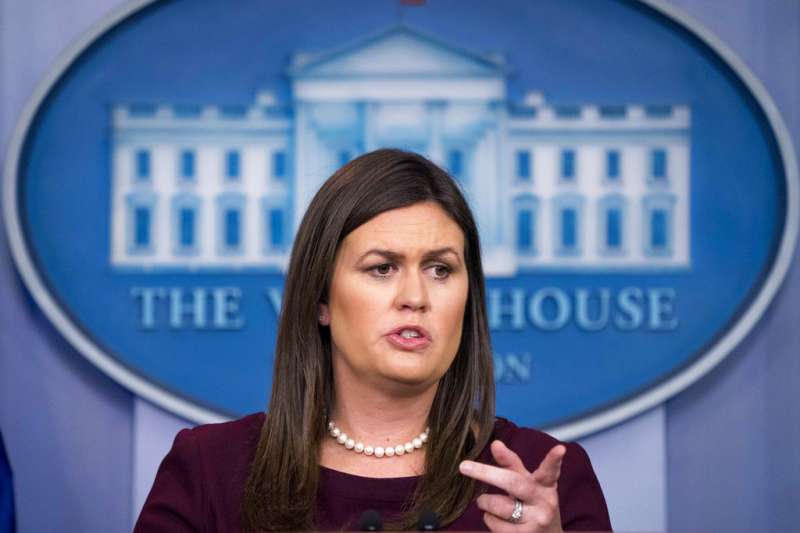 2018年8月14日，美國白宮發言人桑德思（Sarah Huckabee Sanders ）。（AP）