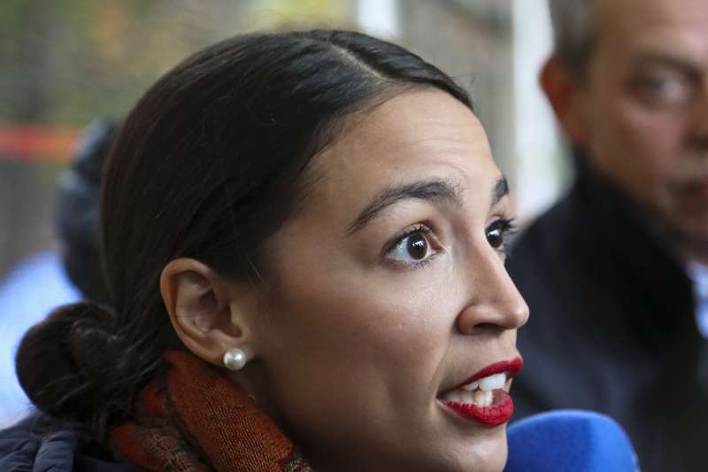 2018年美國期中選舉,民主黨眾議院新秀奧卡西歐─寇特茲(Alexandria Ocasio-Cortez)(AP) 2018年美國期中選舉,民主黨眾議院新秀奧卡西歐─寇特茲(Alexandria Ocasio-Cortez)(AP)