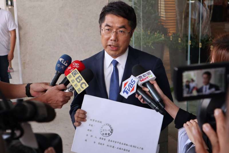 20181109-高思博緊咬「大創案」,黃偉哲競選發言人蔡旺詮表示,「他抹黑一次,黃偉哲就會再提告一次」。(圖/黃偉哲辦公室提供) 20181109-高思博緊咬「大創案」,黃偉哲競選發言人蔡旺詮表示,「他抹黑一次,黃偉哲就會再提告一次」。(圖/黃偉哲辦公室提供)