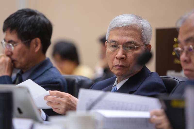 20181222-央行總裁楊金龍22日出席「監察院107年巡察行政院會議」。(顏麟宇攝) 20181222-央行總裁楊金龍22日出席「監察院107年巡察行政院會議」。(顏麟宇攝)