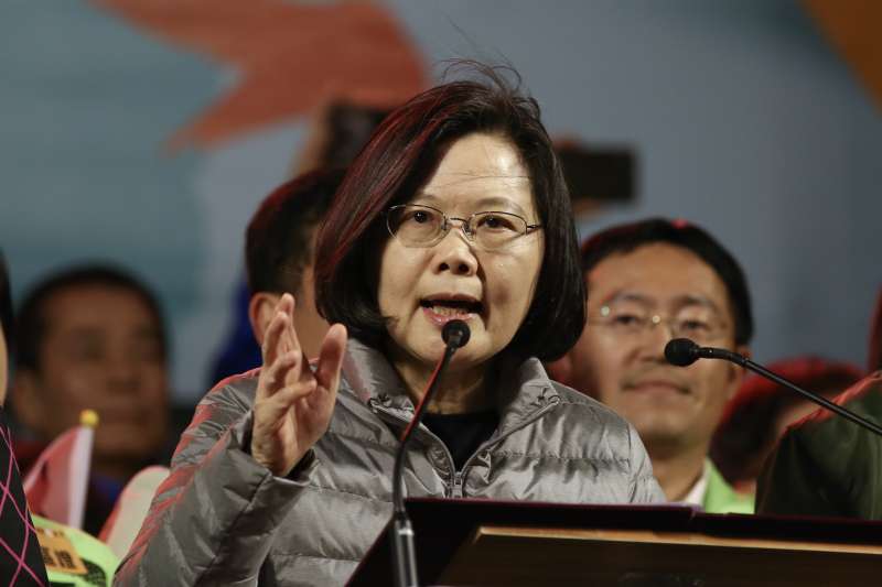 20190315-三重區立委補選候選人余天選前之夜晚會,總統蔡英文上台致詞。(陳品佑攝) 20190315-三重區立委補選候選人余天選前之夜晚會,總統蔡英文上台致詞。(陳品佑攝)