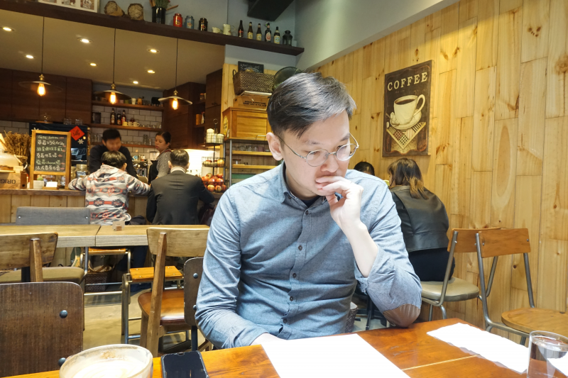 20190318-林飛帆,從2008年踏上野草莓學運,在成大成立異議性社團,從臺南串連起公共議題參與者;一路到2012年的反媒體壟斷運動,反對中資財團控制媒體,戰場轉移到作為「首都」的臺北街頭。(臺灣青年民主協會提供) 20190318-林飛帆,從2008年踏上野草莓學運,在成大成立異議性社團,從臺南串連起公共議題參與者;一路到2012年的反媒體壟斷運動,反對中資財團控制媒體,戰場轉移到作為「首都」的臺北街頭。(臺灣青年民主協會提供)