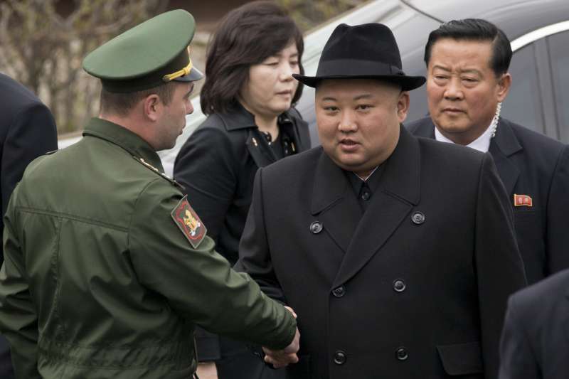 2019年普金會,朝鮮國務委員會委員長金正恩4月26日結束為期3天的訪俄之旅,從海參崴火車站乘專列返國(AP) 2019年普金會,朝鮮國務委員會委員長金正恩4月26日結束為期3天的訪俄之旅,從海參崴火車站乘專列返國(AP)