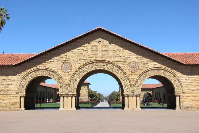 stanford university  美國史丹佛大學 （取自pixabay）