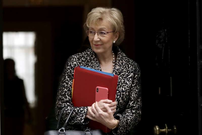 英國首相梅伊宣布將於2019年6月7日辭職,下議院保守黨前領導人利德索姆(Andrea Leadsom)有意角逐大位(AP) 英國首相梅伊宣布將於2019年6月7日辭職,下議院保守黨前領導人利德索姆(Andrea Leadsom)有意角逐大位(AP)