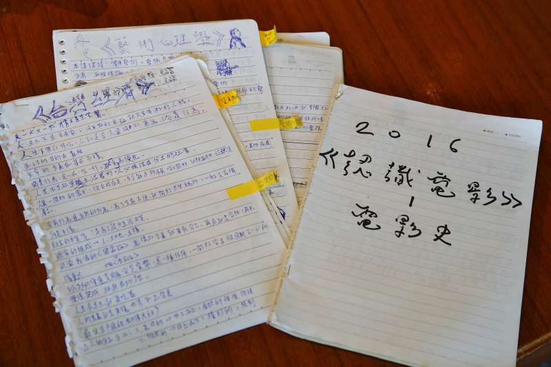 20190625-公視紀錄片《我們在這裡生活》越南新住民蔡定邦專訪,圖為定邦的學習筆記。(盧逸峰攝) 20190625-公視紀錄片《我們在這裡生活》越南新住民蔡定邦專訪,圖為定邦的學習筆記。(盧逸峰攝)