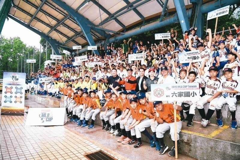 華南金控連續兩年贊助的「MLB CUP Taiwan」(圖/華南金控提供) 華南金控連續兩年贊助的「MLB CUP Taiwan」(圖/華南金控提供)