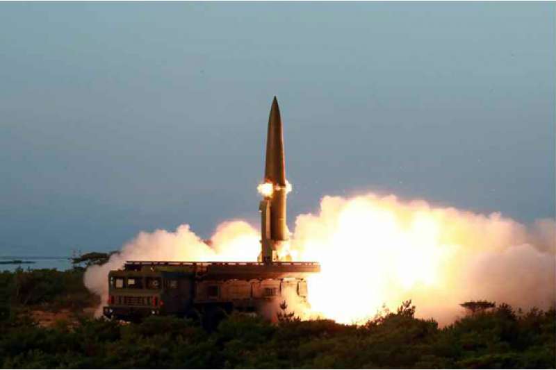 被稱為「KN-23」或「朝鮮版伊斯坎德爾」的新式戰術制導武器。(勞動新聞) 被稱為「KN-23」或「朝鮮版伊斯坎德爾」的新式戰術制導武器。(勞動新聞)