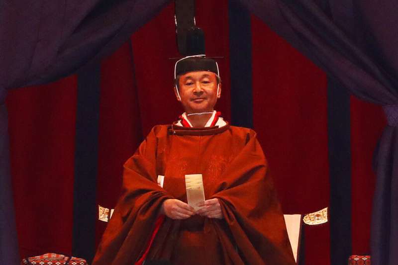 「即位禮正殿之儀」上的德仁天皇。(美聯社) 「即位禮正殿之儀」上的德仁天皇。(美聯社)