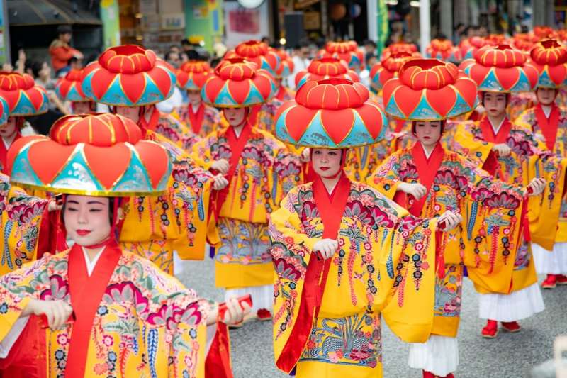 今年首里城祭的舞蹈隊表演。（首里城公園官方臉書）