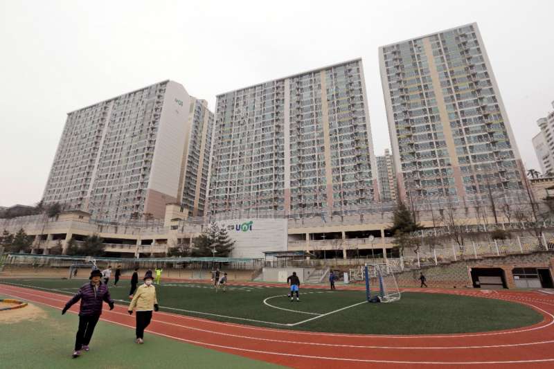 南韓釜山兄弟福祉院案:該院原本所在地已改建成住宅大樓(資料照,AP) 南韓釜山兄弟福祉院案:該院原本所在地已改建成住宅大樓(資料照,AP)