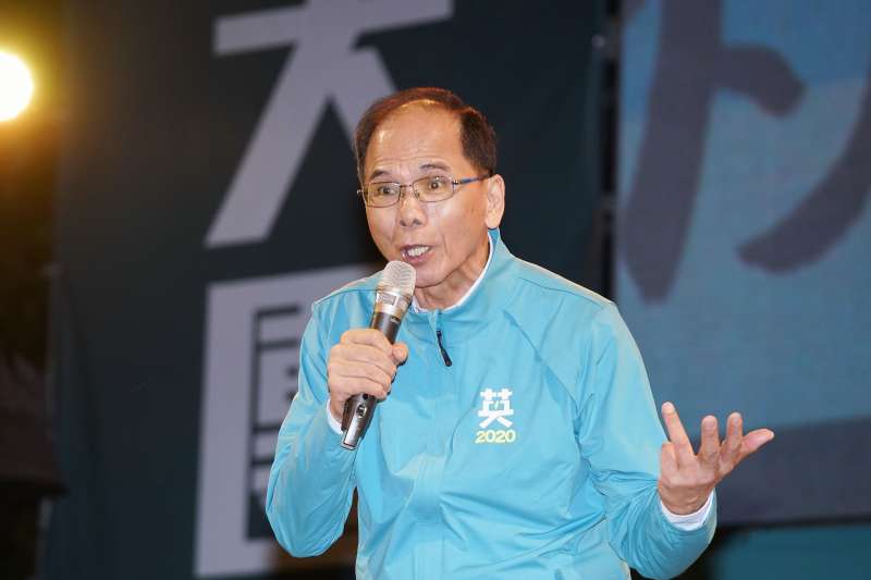 20191126-立委余天於26日舉行競選總部成立晚會,前行政院長游錫堃出席。(盧逸峰攝) 20191126-立委余天於26日舉行競選總部成立晚會,前行政院長游錫堃出席。(盧逸峰攝)