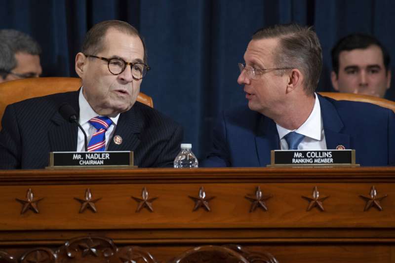 美國眾議院司法委員會的民主黨領袖納德勒(Jerrold Nadler)與共和黨領袖柯林斯(Doug Collins)。(美聯社) 美國眾議院司法委員會的民主黨領袖納德勒(Jerrold Nadler)與共和黨領袖柯林斯(Doug Collins)。(美聯社)