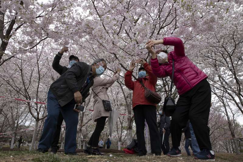 隨著中國本土疫情趨緩,北京市民的生活也逐漸回歸常軌(AP) 隨著中國本土疫情趨緩,北京市民的生活也逐漸回歸常軌(AP)