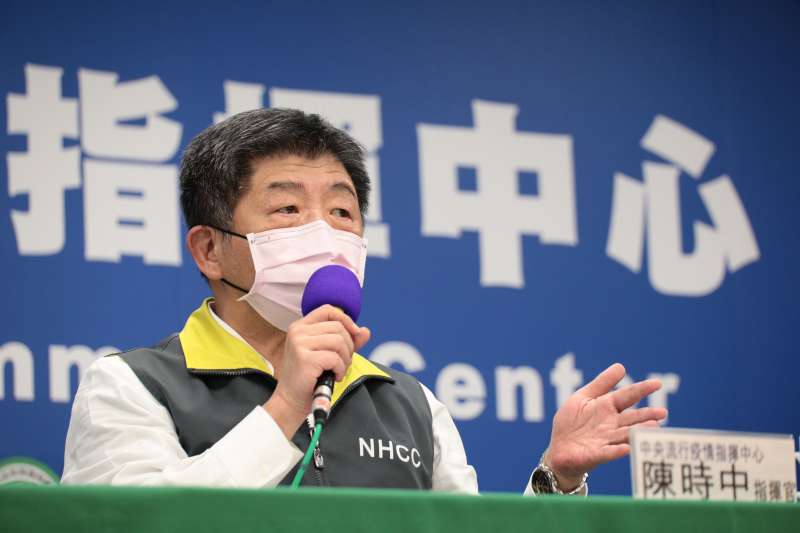 中央流行疫情中心15日宣布新增兩例境外移入確診病例。(圖/指揮中心提供)