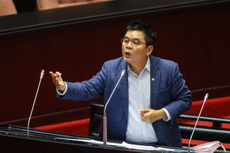20200414-民進黨立委莊瑞雄14日於立院質詢。(顏麟宇攝) 20200414-民進黨立委莊瑞雄14日於立院質詢。(顏麟宇攝)