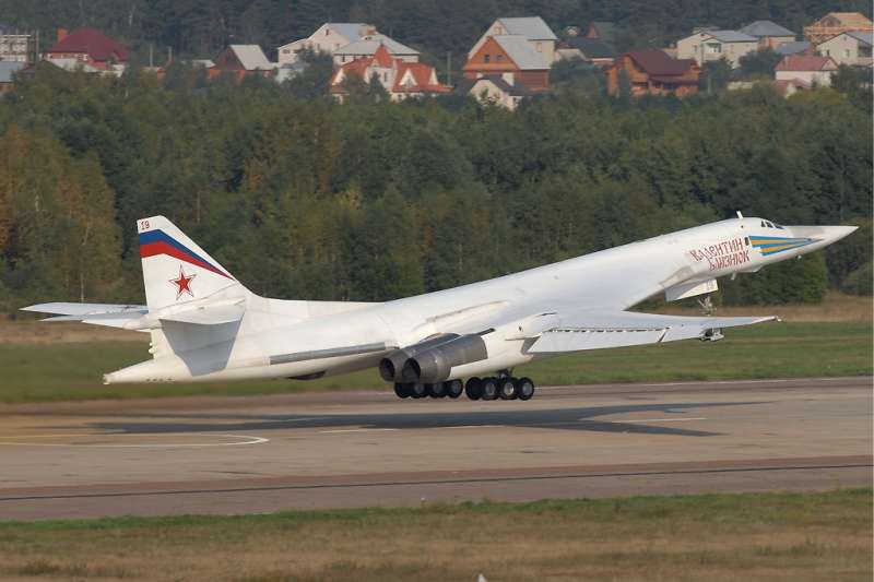 Tu-160。(Sergey Krivchikov@Wikipedia/GFDL 1.2) Tu-160。(Sergey Krivchikov@Wikipedia/GFDL 1.2)