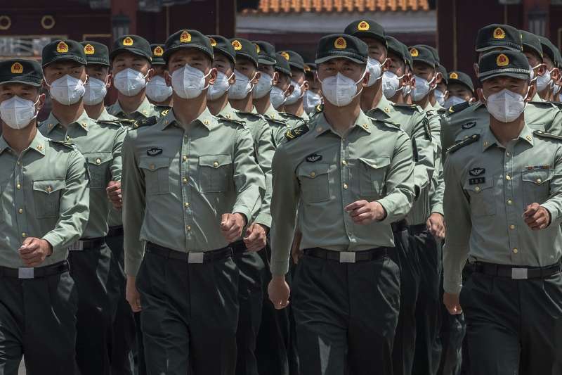 2020年中國兩會,解放軍巡邏天安門廣場(AP) 2020年中國兩會,解放軍巡邏天安門廣場(AP)