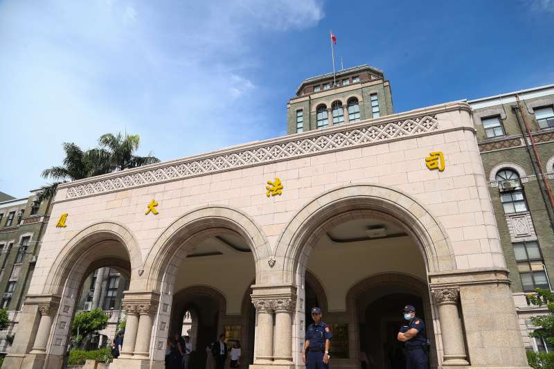 Re: [問卦] 選舉很花錢嗎？